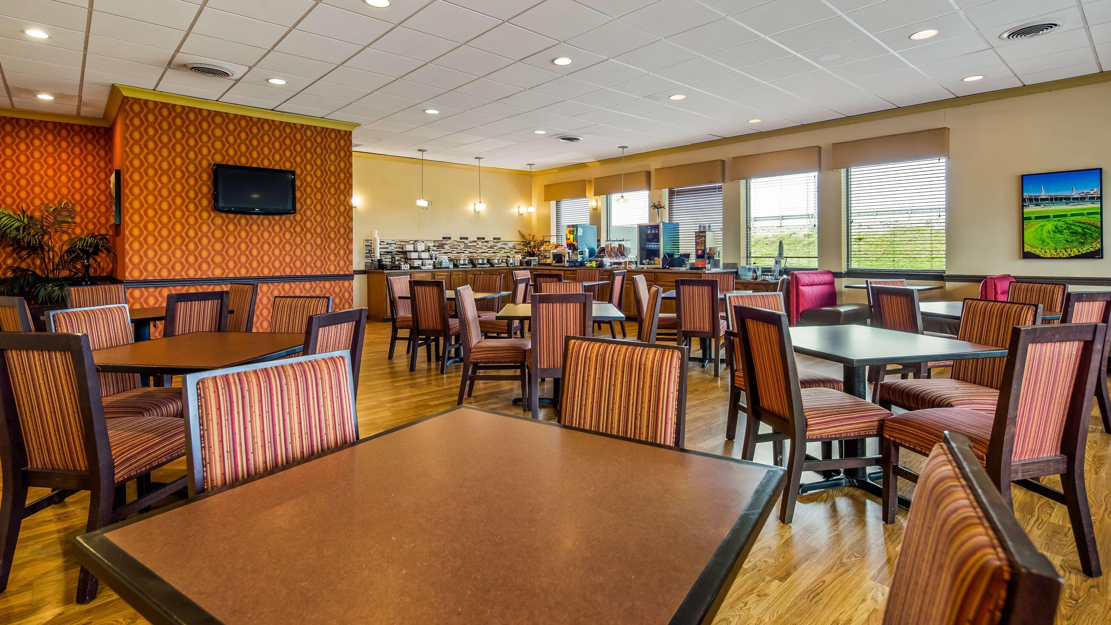 Best Western Shepherdsville Ngoại thất bức ảnh